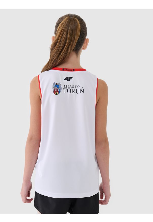 4f - 4F Koszulka meczowa replika domowa z sezonu 2024/25 dziecięca 4F x MMKS Katarzynki Toruń - multikolor 134/140 (8-10 lat). Typ kołnierza: dekolt w serek. Kolor: wielokolorowy. Materiał: dzianina, włókno, materiał, syntetyk. Wzór: gładki, aplikacja, ze splotem. Sezon: lato. Sport: koszykówka, fitness