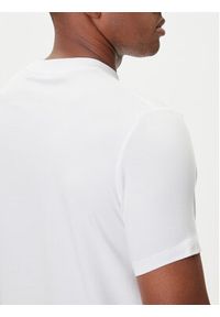 Karl Lagerfeld - KARL LAGERFELD T-Shirt 755053 554235 Biały Regular Fit. Typ kołnierza: dekolt w karo. Kolor: biały. Materiał: bawełna #5