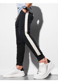 Ombre Clothing - Spodnie męskie dresowe joggery P947 - czarne - XXL. Okazja: na co dzień. Kolor: czarny. Materiał: dresówka. Styl: casual #1