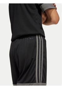 Adidas - adidas Szorty sportowe Squadra 25 JN4448 Czarny Regular Fit. Kolor: czarny. Materiał: syntetyk. Styl: sportowy #4