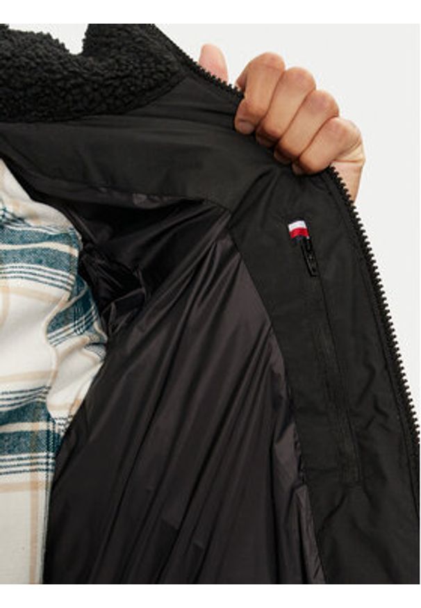 TOMMY HILFIGER - Tommy Hilfiger Kurtka zimowa Rockie MW0MW37125 Czarny Regular Fit. Kolor: czarny. Materiał: syntetyk. Sezon: zima