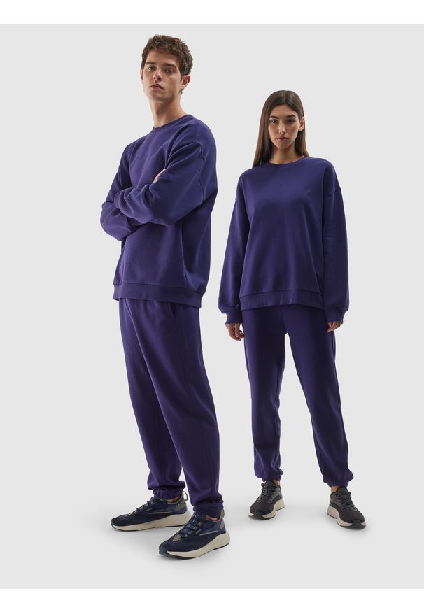 4f - 4F Bluza dresowa nierozpinana bez kaptura uniseks - granatowa L. Okazja: na co dzień. Typ kołnierza: bez kaptura. Kolor: niebieski. Materiał: dresówka. Wzór: gładki, ze splotem. Styl: klasyczny, casual, sportowy