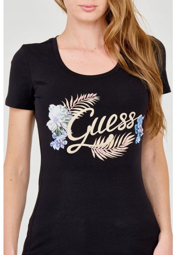 Guess - GUESS Damski czarny t-shirt ze zdobionym logo, Rozmiar M. Kolor: czarny. Wzór: aplikacja