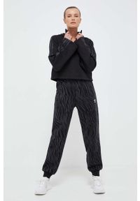 adidas Originals spodnie dresowe kolor czarny wzorzyste. Stan: podwyższony. Kolor: czarny. Materiał: dresówka #2