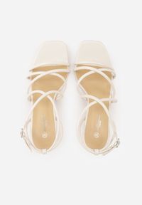 Renee - Beżowe Sandały na Szpilce z Cienkimi Paseczkami i Kwadratowym Noskiem Danita. Okazja: na co dzień, na imprezę. Kolor: beżowy. Materiał: skóra, koronka. Obcas: na szpilce. Styl: casual #2