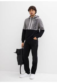 bonprix - Bluza z kapturem slim fit. Typ kołnierza: kaptur. Kolor: czarny. Wzór: nadruk. Styl: sportowy #3