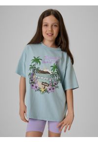 4f - 4F T-shirt loose z nadrukiem dziewczęcy - niebieski 122/128 (6-8 lat). Okazja: na uczelnię, na co dzień, na spacer. Kolor: niebieski. Materiał: materiał, bawełna, dresówka, dzianina. Wzór: nadruk. Sezon: lato. Styl: klasyczny, vintage, casual #1
