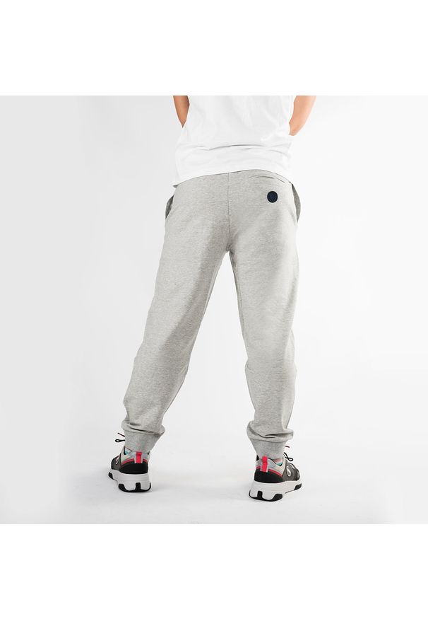 Bikkembergs Spodnie | C 1 52B GS E B066 | Mężczyzna | Szary. Okazja: na co dzień. Kolor: szary. Materiał: elastan, bawełna. Wzór: aplikacja. Styl: casual