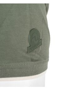 Invicta Koszulka Polo | 4452240 / U | Mężczyzna | Khaki. Okazja: na co dzień. Typ kołnierza: polo. Kolor: brązowy. Materiał: bawełna. Długość rękawa: krótki rękaw. Wzór: aplikacja. Styl: klasyczny, casual #5