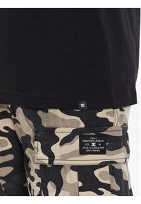 DC T-Shirt Jaakko Cubic ADYZT05260 Czarny Relaxed Fit. Kolor: czarny. Materiał: bawełna