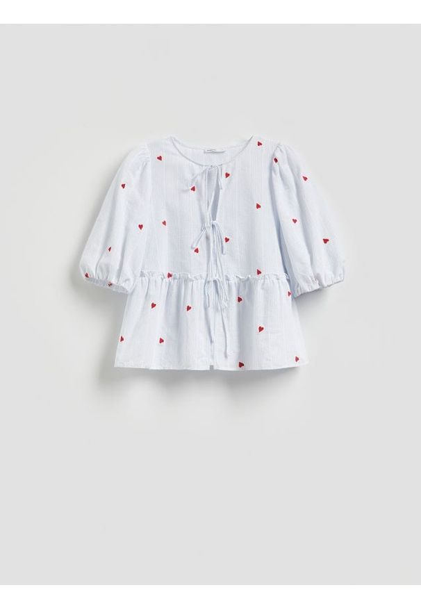 Reserved - Bluzka z baskinką - jasnoniebieski. Kolor: niebieski. Materiał: bawełna, tkanina