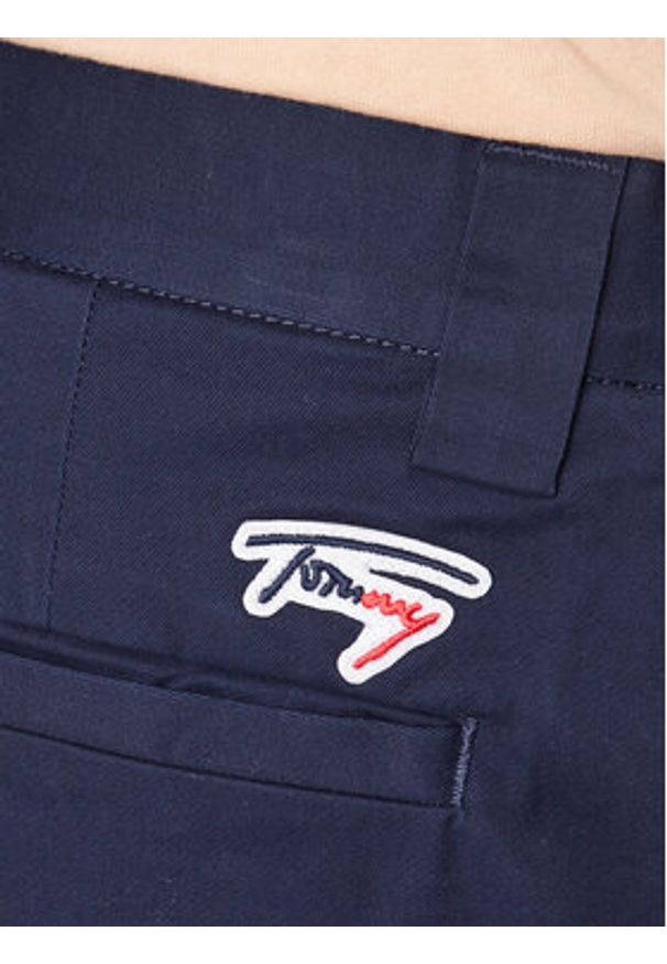 Tommy Jeans Chinosy Dad DM0DM16762 Granatowy Slim Fit. Kolor: niebieski. Materiał: bawełna