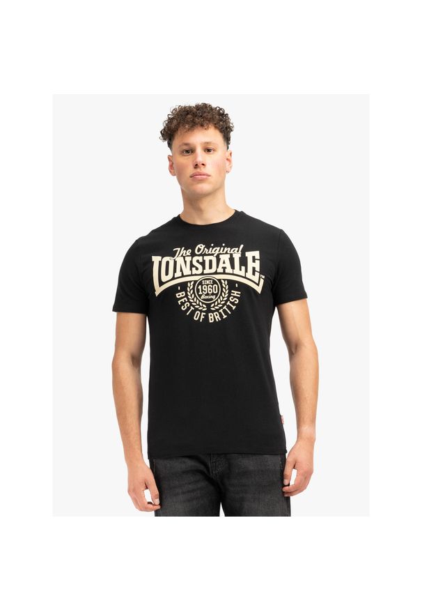 Koszulka Lonsdale Bethersden. Kolor: czarny. Materiał: bawełna, elastan. Wzór: nadruk