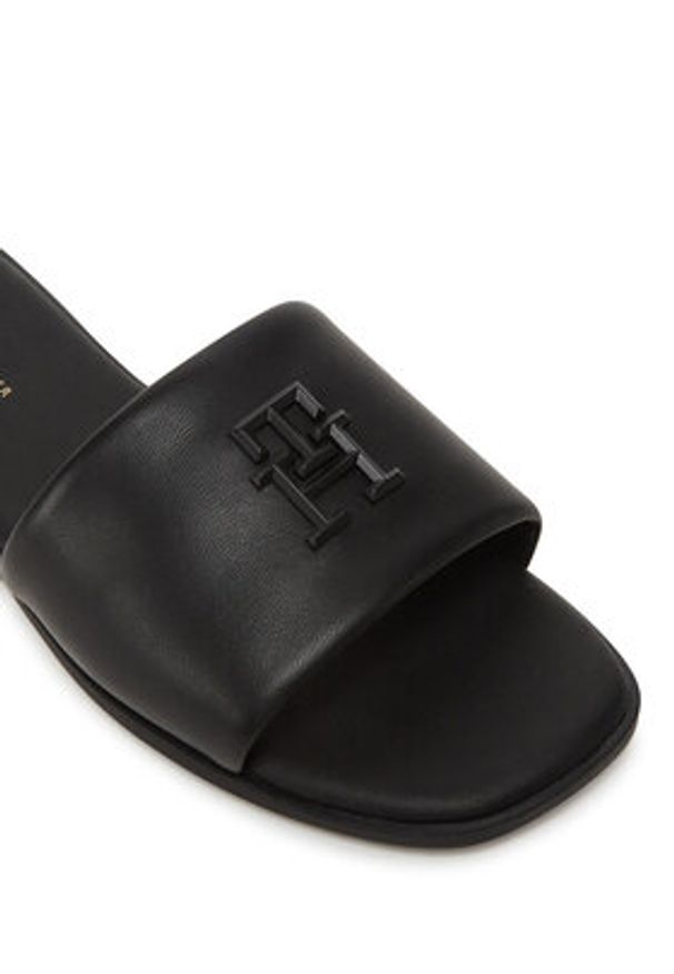 TOMMY HILFIGER - Tommy Hilfiger Klapki Th Logo Hardware Leather Mule FW0FW08806 Czarny. Kolor: czarny. Materiał: skóra