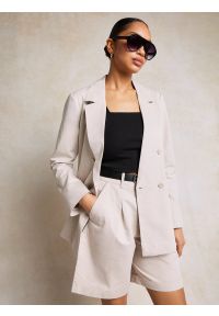 Big-Star - Szorty damskie luźne z dodatkiem lnu beżowe Maryliani 800. Okazja: na co dzień. Stan: podwyższony. Kolor: beżowy. Materiał: len. Sezon: lato. Styl: elegancki, casual, klasyczny #5