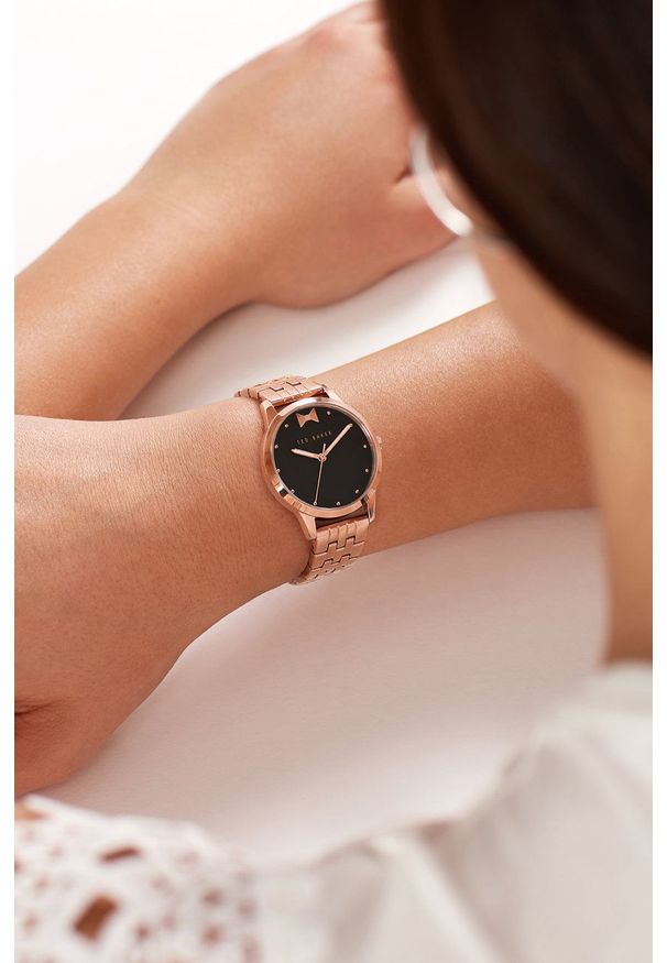 Ted Baker Zegarek damski kolor złoty. Kolor: złoty. Materiał: materiał, skóra
