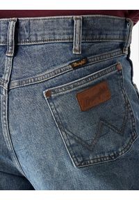 Wrangler - WRANGLER TEXAS MĘSKIE SPODNIE JEANSOWE AUTH INDIG W1215915Q. Okazja: na spotkanie biznesowe. Styl: biznesowy, elegancki