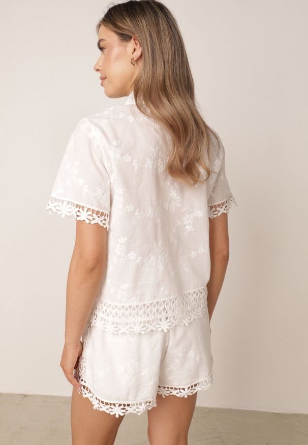 Born2be - Biały Bawełniany Komplet w Stylu Boho Koszula i Szorty z Haftem Lephine. Kolor: biały. Materiał: bawełna. Wzór: haft