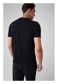 Guess T-Shirt 183445 Czarny Classic Fit. Kolor: czarny #3