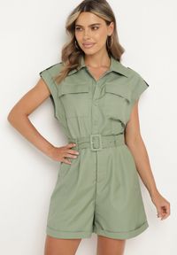 Born2be - Ciemnobeżowy Kombinezon bez Rękawów Zapinany na Guziki z Materiałowym Paskiem Tiamarlia. Okazja: na co dzień. Kolor: beżowy. Materiał: materiał. Długość rękawa: bez rękawów. Styl: casual, klasyczny #3