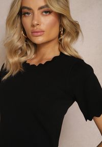 Renee - Czarna Dzianinowa Bluzka z Nieregularnymi Krawędziami Datria. Kolor: czarny. Materiał: dzianina #4
