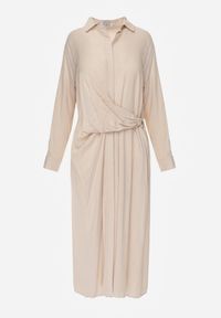 Renee - Beżowa Koszulowa Sukienka z Wiskozy z Asymetrycznym Drapowaniem i Guzikiem Hetasa. Okazja: na co dzień. Kolor: beżowy. Materiał: wiskoza. Długość rękawa: długi rękaw. Typ sukienki: asymetryczne, koszulowe. Styl: casual, elegancki #8