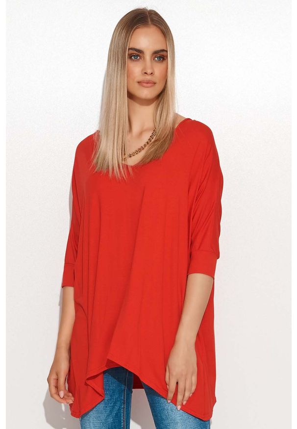 Makadamia - Asymetryczna Bluzka o Kroju Oversize - Czerwona. Kolor: czerwony. Materiał: elastan, wiskoza