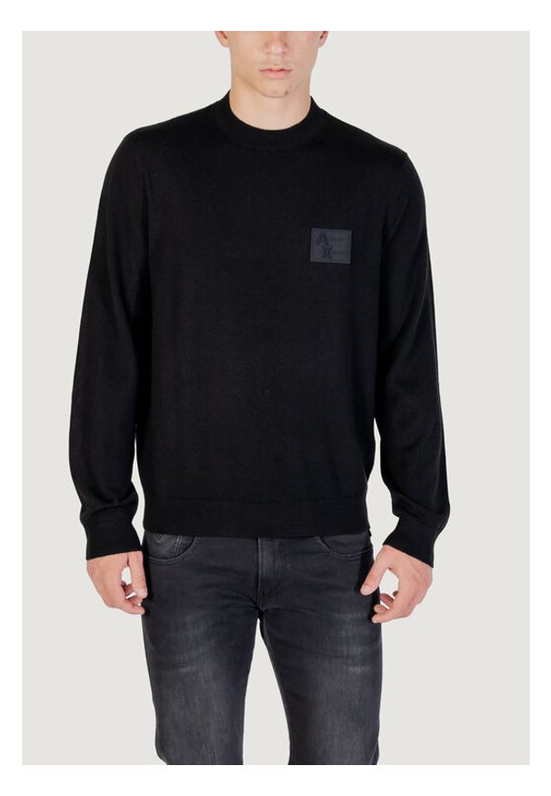 Armani Exchange Sweter XM001329 AF11982 UC001 Czarny Regular Fit. Kolor: czarny. Materiał: syntetyk