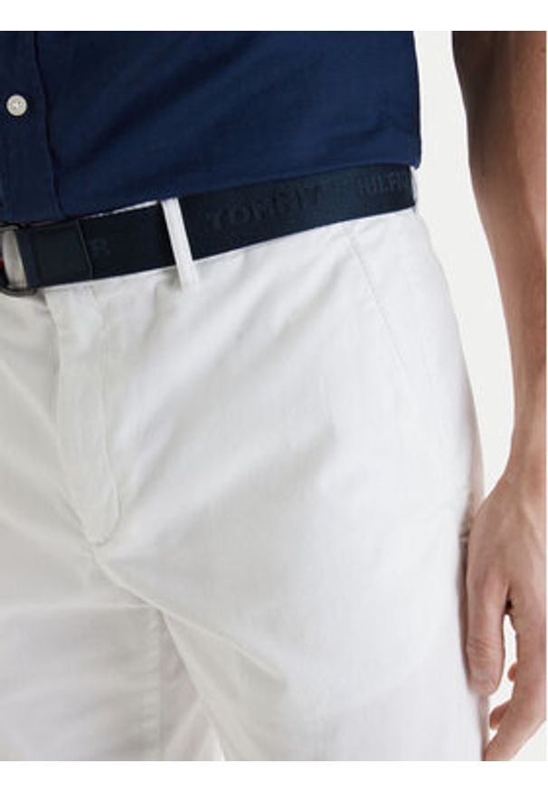 TOMMY HILFIGER - Tommy Hilfiger Szorty materiałowe Denton MW0MW42349 Biały Slim Fit. Kolor: biały. Materiał: bawełna
