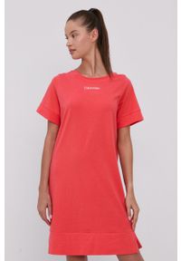 Calvin Klein Underwear - Koszula nocna. Kolor: pomarańczowy. Materiał: dzianina. Długość: krótkie. Wzór: nadruk