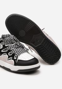 Born2be - Czarne Sneakersy przed Kostkę Podwójnie Sznurowane Luretta. Wysokość cholewki: przed kostkę. Nosek buta: okrągły. Zapięcie: sznurówki. Kolor: czarny. Materiał: materiał. Obcas: na obcasie. Wysokość obcasa: niski #3