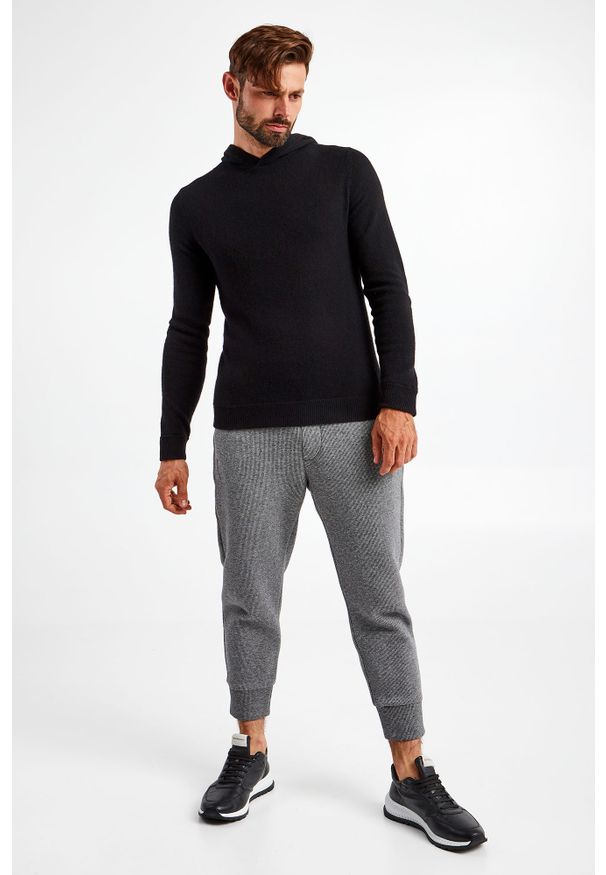 Emporio Armani - SWETER EMPORIO ARMANI. Typ kołnierza: kaptur. Wzór: haft