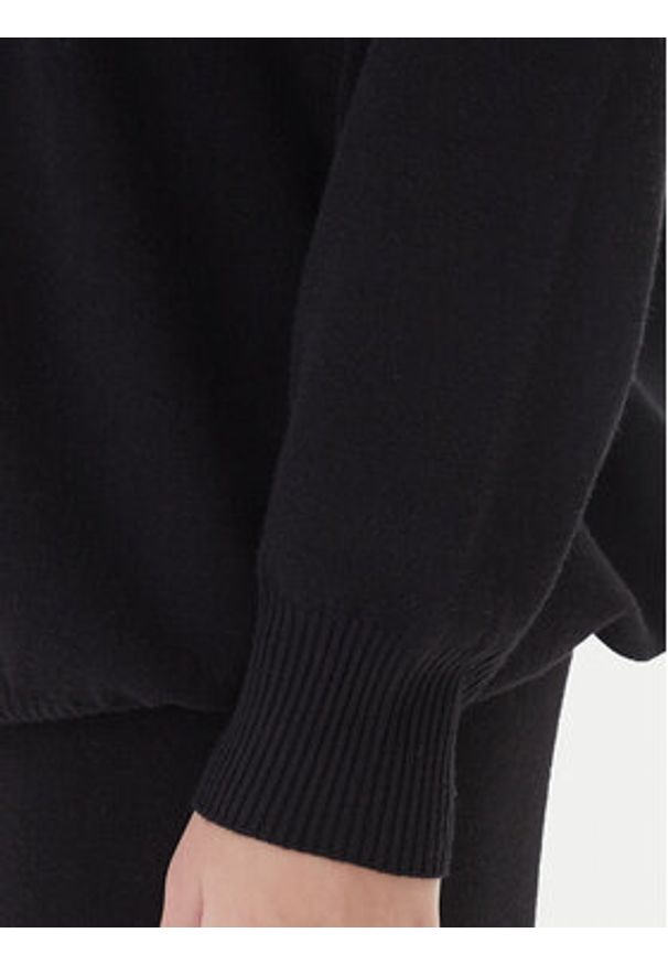 Kontatto Sweter 3M0815C Czarny Relaxed Fit. Kolor: czarny. Materiał: syntetyk