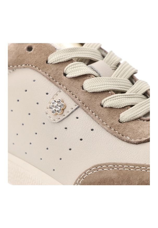 Sneakersy damskie S.Barski, sportowe ze skóry naturalnej wstawki zamszowe perforowana cholewka sznurowane lekka podeszwa casual, beżowe, LR61-7091. Okazja: na co dzień. Zapięcie: sznurówki. Kolor: beżowy. Materiał: skóra, zamsz. Szerokość cholewki: normalna. Sport: turystyka piesza