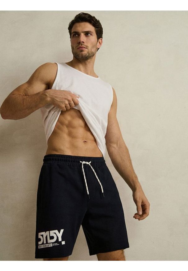 Sinsay - Szorty dresowe - niebieski. Kolor: niebieski. Materiał: dresówka