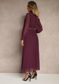 Renee - Ciemnofioletowa Plisowana Sukienka Maxi z Koronką i Paskiem Venila. Kolor: fioletowy. Materiał: koronka. Wzór: koronka. Długość: maxi #4
