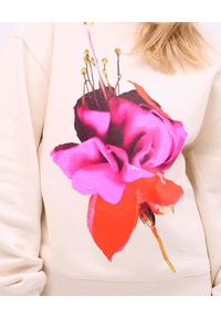 PAPROCKI&BRZOZOWSKI - Oversize'owa bluza EXOTIC FLOWER. Kolor: beżowy. Materiał: bawełna. Wzór: aplikacja, kwiaty, nadruk #4