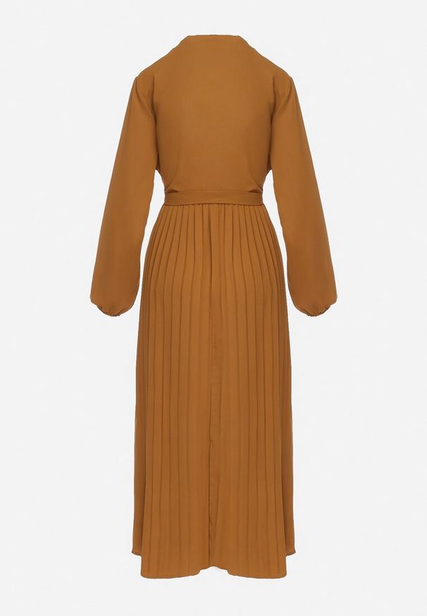 Born2be - Brązowa Rozkloszowana Sukienka Maxi z Plisowanym Dołem i Wiązanym Paskiem Nollira. Kolor: brązowy. Materiał: materiał. Długość rękawa: długi rękaw. Typ sukienki: plisowane. Styl: elegancki. Długość: maxi