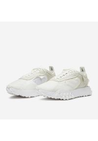 Buty sportowe Decathlon WLKR 76. Kolor: biały. Materiał: materiał, kauczuk. Szerokość cholewki: normalna. Wzór: geometria. Sezon: lato