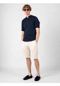 Antony Morato Szorty | MMSH00145-FA800126 | Mężczyzna | Kremowy. Okazja: na co dzień. Kolor: kremowy. Materiał: len, wiskoza. Styl: casual