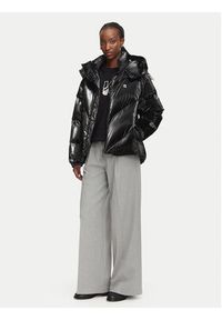 Karl Lagerfeld - KARL LAGERFELD Kurtka zimowa B3W15036 Czarny Regular Fit. Typ kołnierza: dekolt w karo. Kolor: czarny. Materiał: syntetyk. Sezon: zima #2