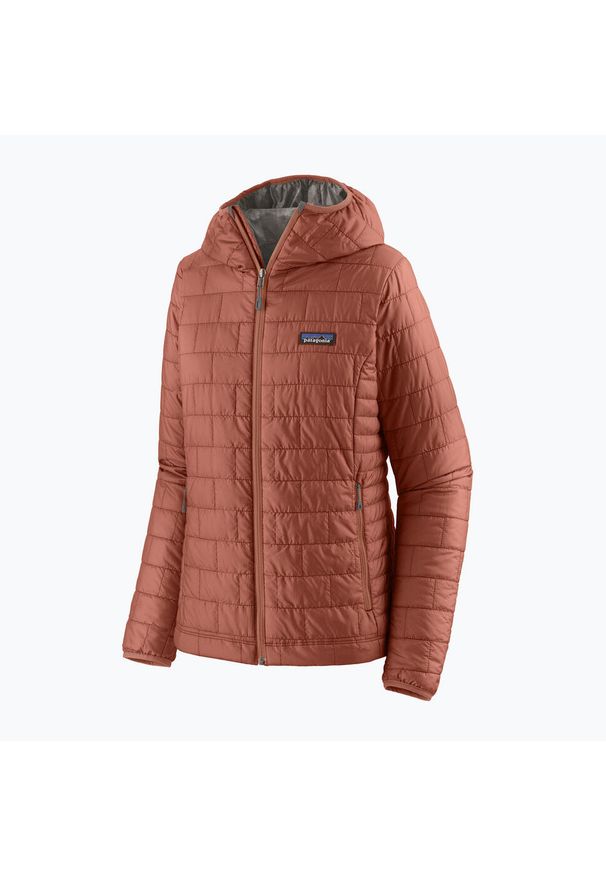 Kurtka ocieplana damska Patagonia Nano Puff Hoody. Kolor: czerwony. Sport: turystyka piesza