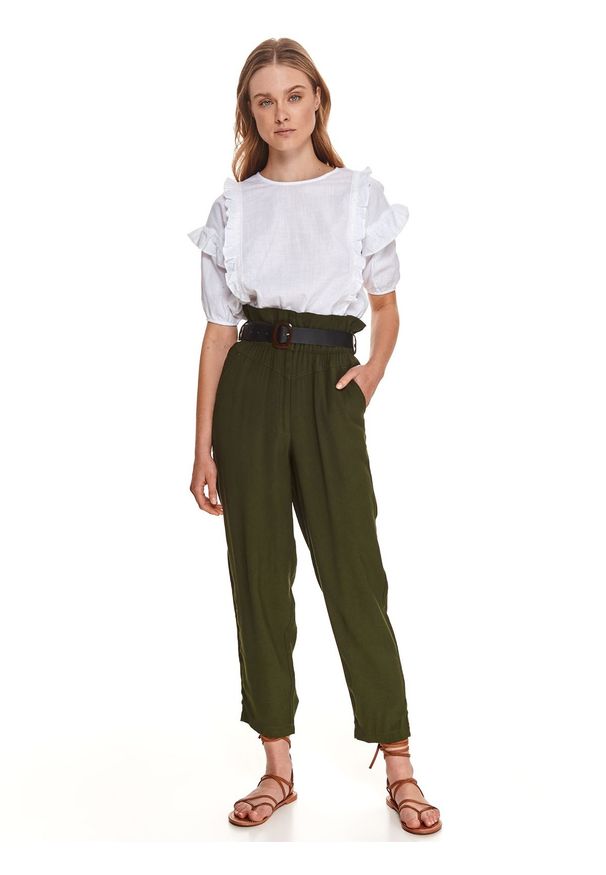 TOP SECRET - Spodnie tkaninowe z paskiem. Stan: podwyższony. Kolor: zielony. Materiał: tkanina. Sezon: lato