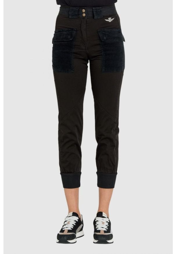 Aeronautica Militare - AERONAUTICA MILITARE Czarne spodnie damskie cargo ze ściągaczem w pasie, Rozmiar 38 IT - 34 EU. Kolor: czarny. Materiał: bawełna