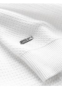 Ombre Clothing - Sweter męski RELAXED FIT z dzianiny o diamentowym splocie – złamana biel V1. Okazja: na co dzień. Materiał: dzianina. Wzór: ze splotem. Styl: klasyczny, casual #7