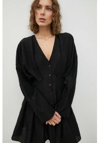 Samsoe & Samsoe - Samsoe Samsoe sukienka kolor czarny mini rozkloszowana. Kolor: czarny. Materiał: tkanina, jedwab, materiał, lyocell. Długość rękawa: długi rękaw. Typ sukienki: rozkloszowane. Długość: mini #2