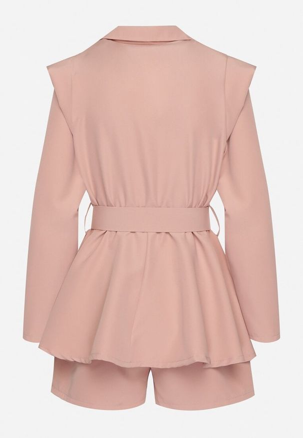 Born2be - Ciemnoróżowy Kombinezon w Stylu Garniturowym z Paskiem i Ozdobnym Guzikiem Arazia. Kolor: różowy. Styl: elegancki