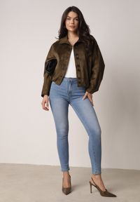 Born2be - Niebieskie Dopasowane Jeansy z Bawełną z Efektem Push-Up Eriflare. Okazja: na spacer, na co dzień. Kolor: niebieski. Styl: casual, klasyczny #6