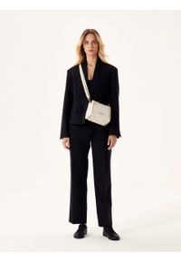 Kazar - Skórzana torebka zdobiona printem i suwakami. Wzór: nadruk, aplikacja. Materiał: skórzane. Styl: casual #4