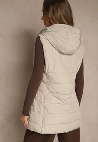 Renee - Ciemnobeżowa Taliowana Kamizelka Przejściowa z Kapturem Olepia. Okazja: na co dzień. Typ kołnierza: kaptur. Kolor: beżowy. Materiał: poliester, jeans. Sezon: jesień, wiosna. Styl: klasyczny, casual #3